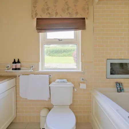Luxury Near Lahinch Golf Club - Cliffs Of Moher - Howards Way Сasa de vacaciones Liscannor